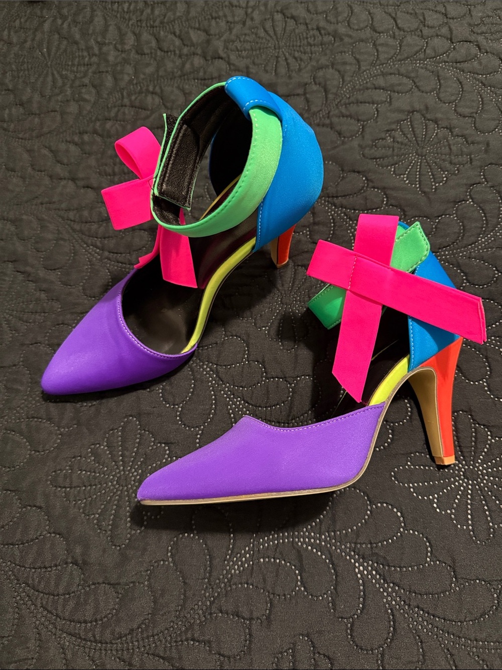 🖤 3 for $15 🖤Neon heels